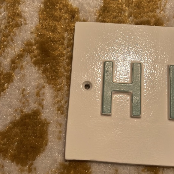 Hello wall decor - Picture 2 of 3